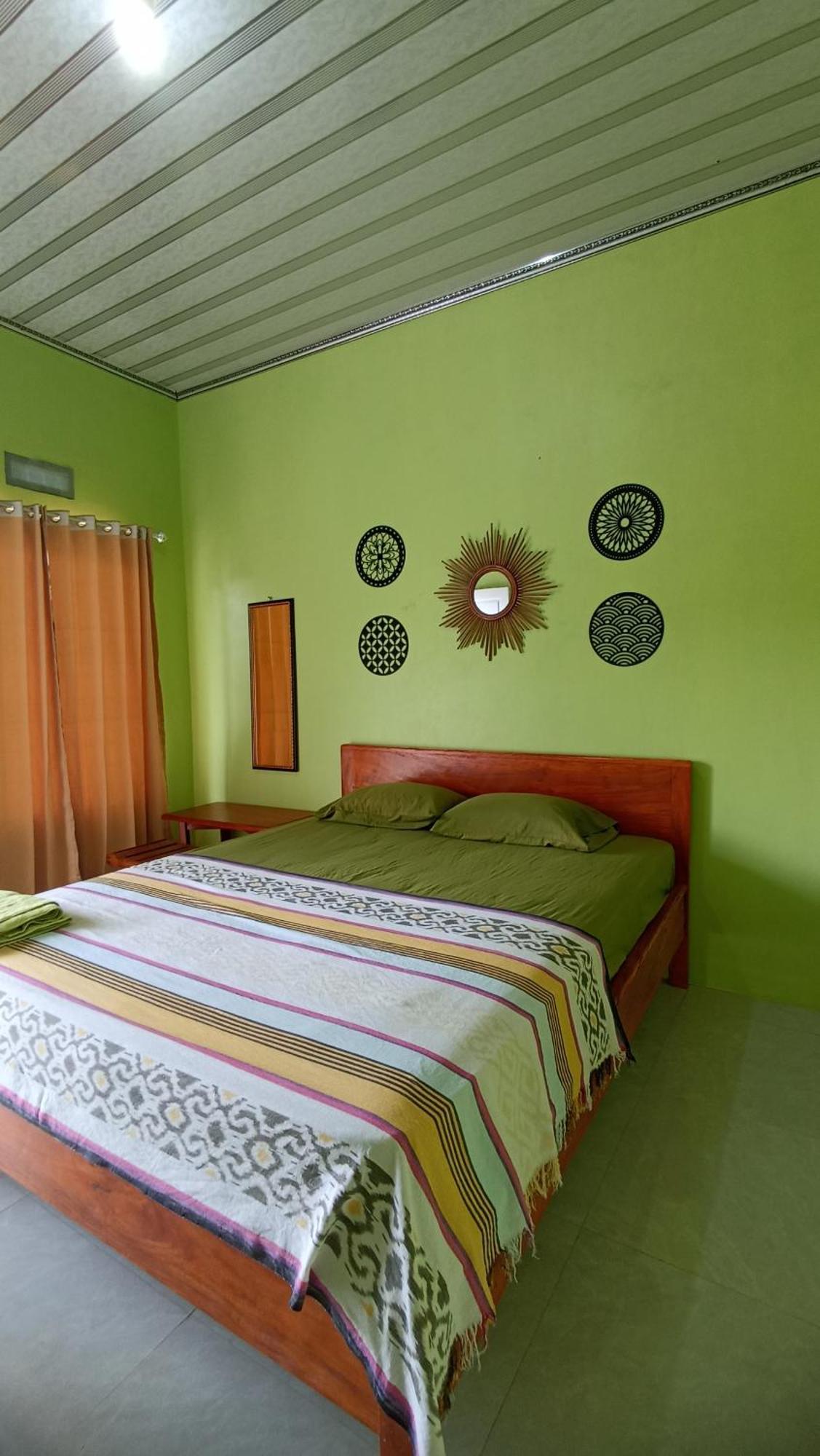 Loyal Friend Hostel Каримунджава Экстерьер фото
