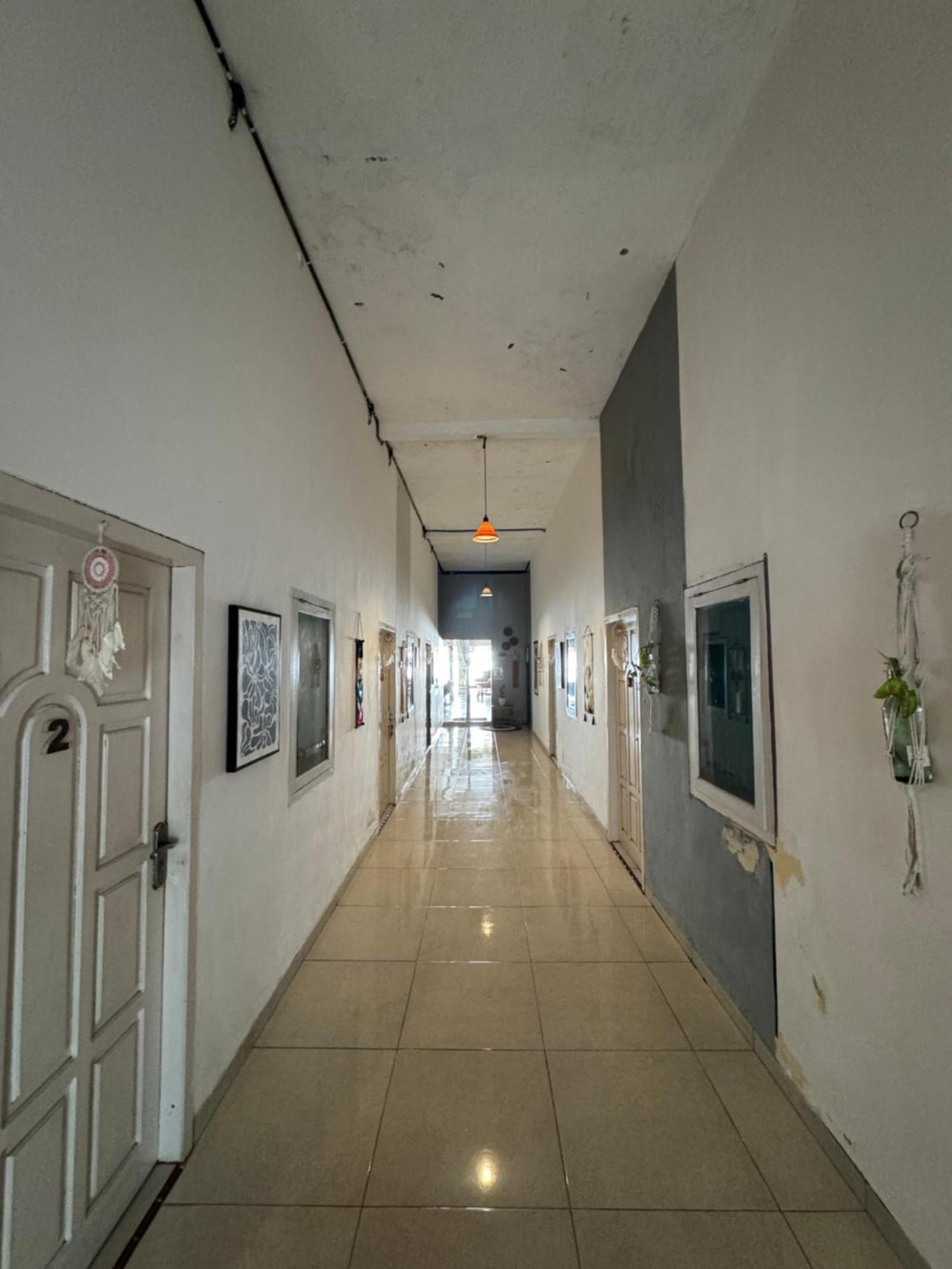 Loyal Friend Hostel Каримунджава Экстерьер фото